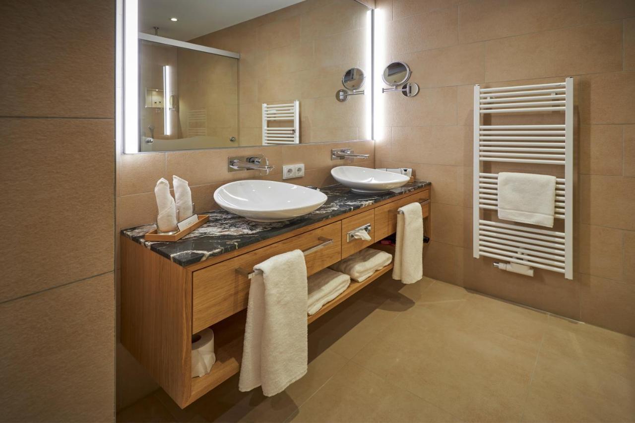 בורקום Inselhotel Vierjahreszeiten מראה חיצוני תמונה