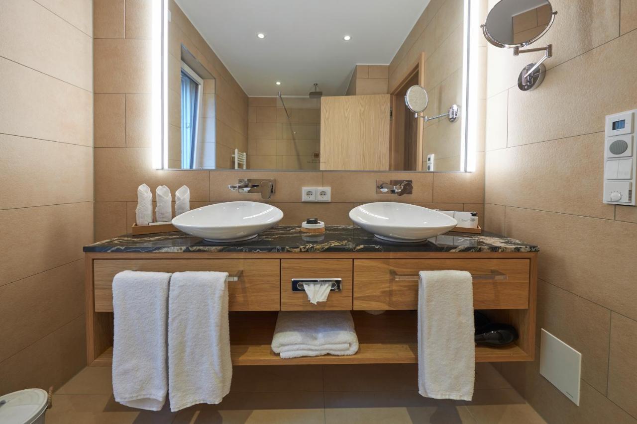 בורקום Inselhotel Vierjahreszeiten מראה חיצוני תמונה